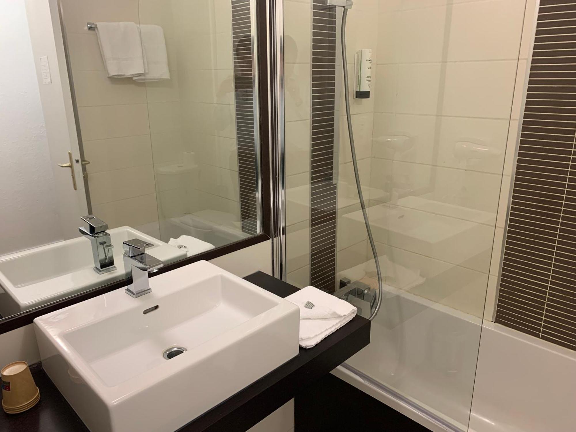 Contact Hotel Des Etats-Unis Тулуза Экстерьер фото